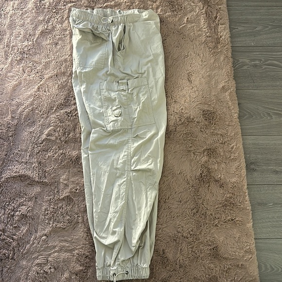 Ardene cargo pants size M - Picture 3 of 3